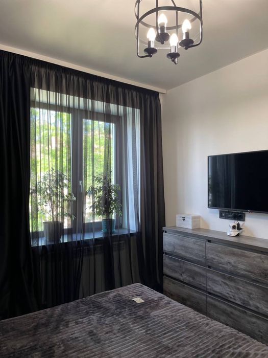 Продам 3 кімнатну квартиру Карачуни . Є- відновленя .