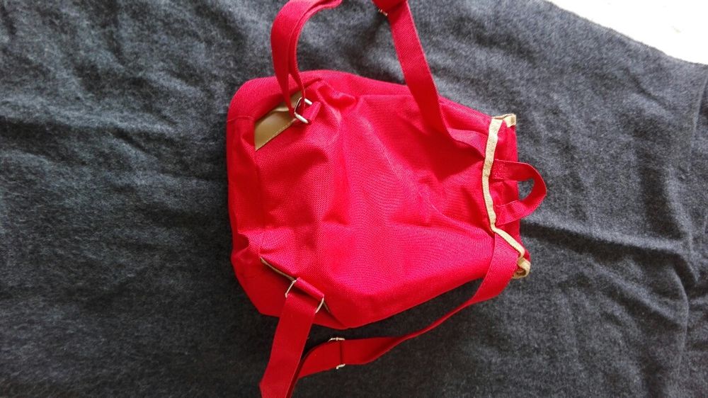Mochila rigorosamente nova
