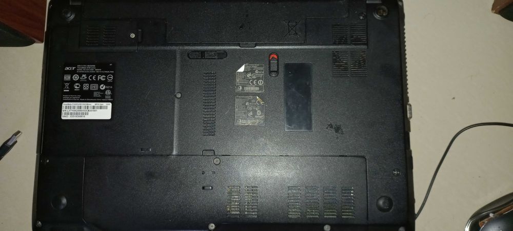 Acer TravelMate 5740 4Gb  500Gb Сумка Мышь Колонки