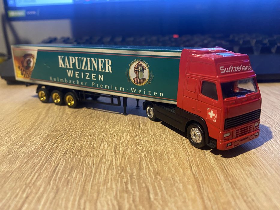 Volvo Kapuziner Weizen