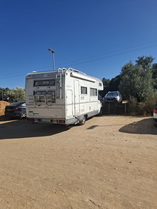 Autocaravana Fiat Ducato 7 Lugares – Total Autonomia (Desde 65€/dia)