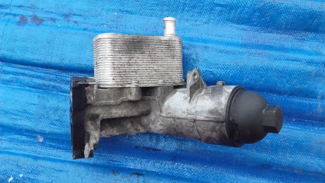 Chłodnica Oleju Podstawa filtra Komplet BMW E60 E61 3.0d 2.5d