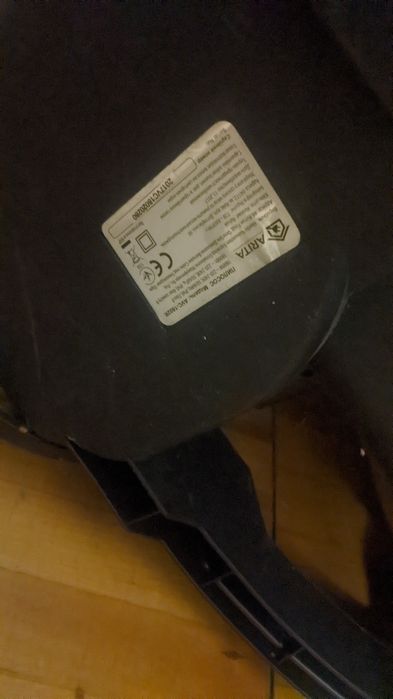 Холодильник ЗИЛ робочий, бойлер неробочий, пилосос ARITA напівробочий.