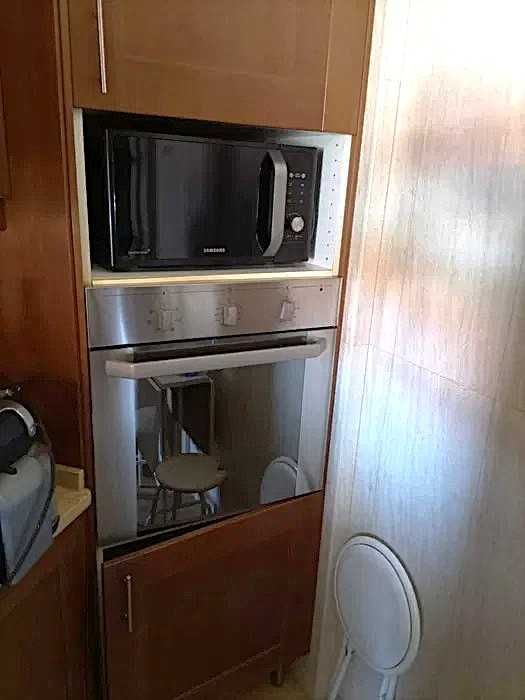 Oportunidade - T2 Mobilado na Pontinha - 1° andar - Próximo do Metro