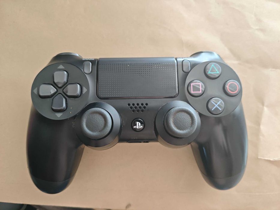 PlayStation 4 Pro 1TB (Rewizja CUH-7116B) + Oryginalny Karton + Pad