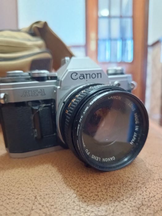 Lote Vintage Fotografia e Vídeo - Canon AE-1 + Olympus C-7070 + Camcorder Hitachi