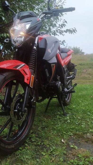 Продам  мотоцикл Spark