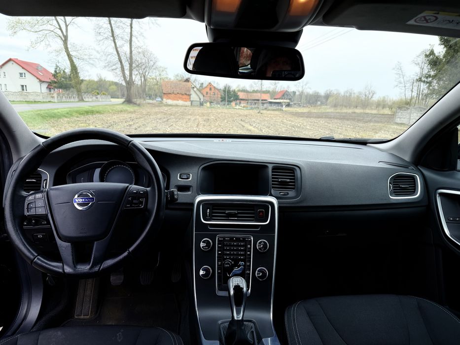 Volvo V60 Navigacja   2.0D