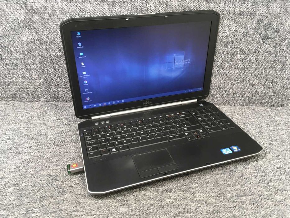 NIEZAWODNY DELL E 5520 w umiarkowanejDOBREJ Cenie tylko 679 pln!!