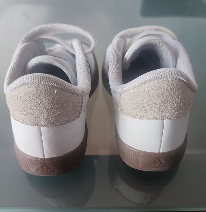 Tênis de  criança Adidas.