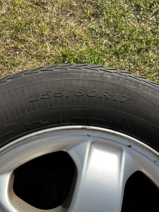 felgi z oponami do mercedesa ml w163 ET52