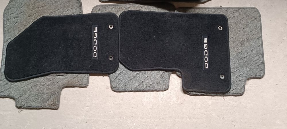 Коврики автомобильные Toyota, BMW, ford, Mitsubishi