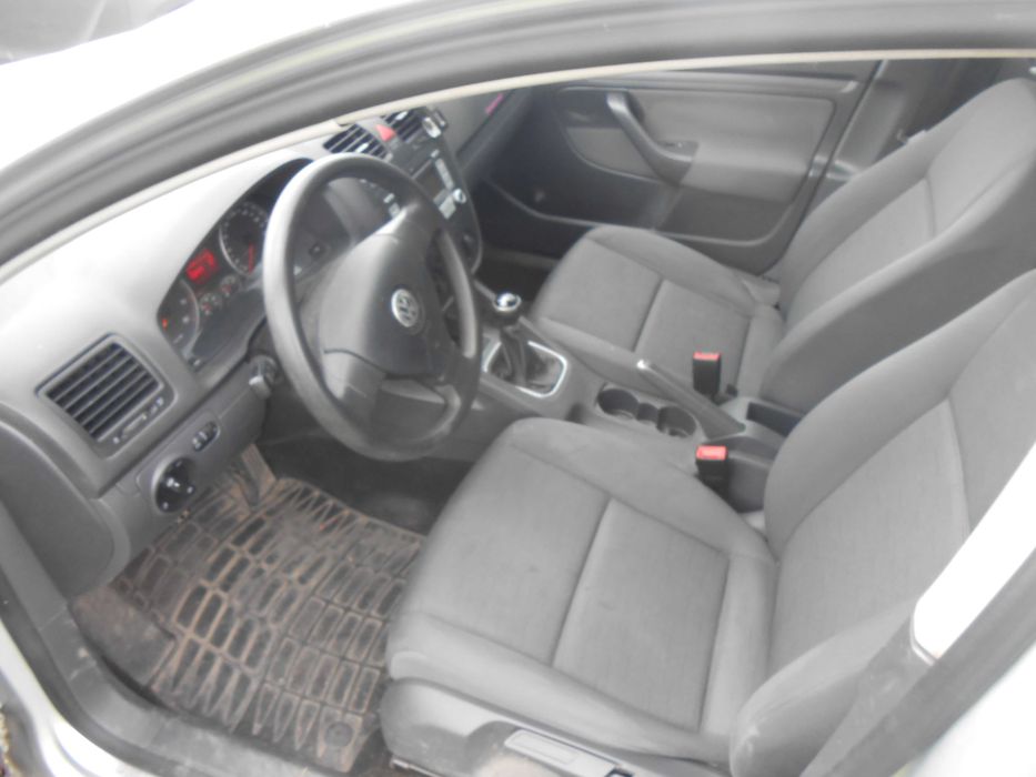 maska śilnika,zderzak,błotnik,drzwi LA7W vw golf 5 rok 2008
