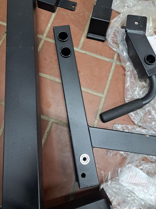 Regulowana ławeczka treningowa do ćwiczeń wada