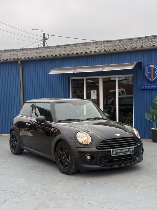 Mini One de 2013526216803302789122