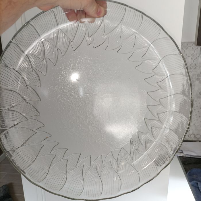 Large-format plates/platters with decorative patterns64553028967425122