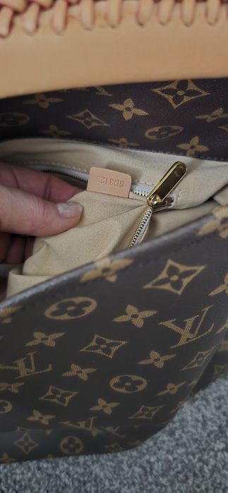 Louis Vuitton ARTSY bag