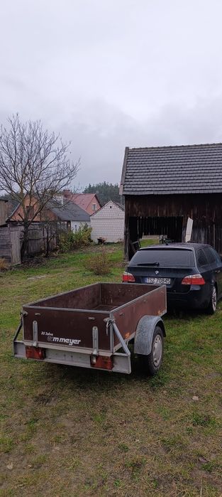 Przyczepka samochodowa