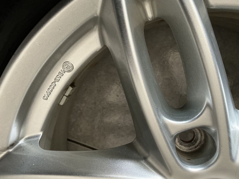 Jantes Nissan/Renault 16" 5x114,3 Com pneus