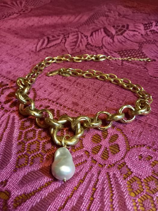 Naszyjnik z perłą Oliver Bonas