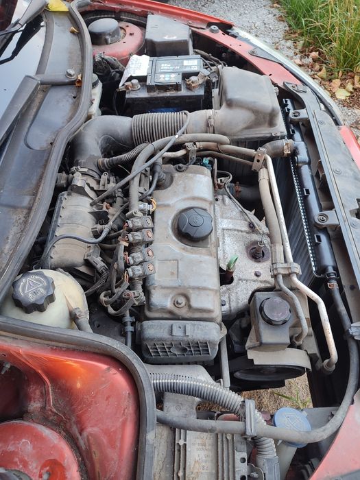 Peugeot 206 1,4 lpg  2000r 75KM 7lpg/100km 390tys