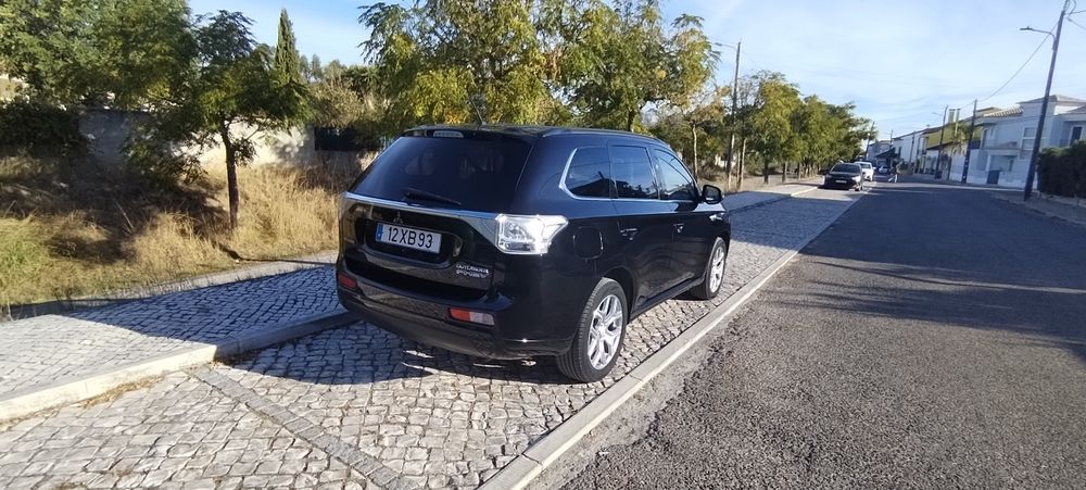 Mitsubishi Outlander PHEV 2014 - Revisão e inspeção feitas (02/Out/2026) — photo 3