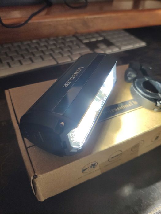 Luz Bicicleta - Newboler EOS630 (NOVA)