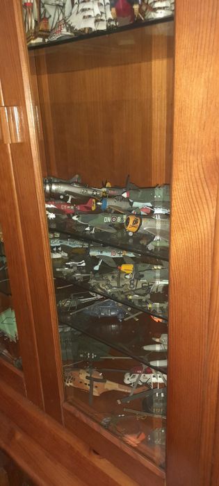 2 vitrines pinho mel