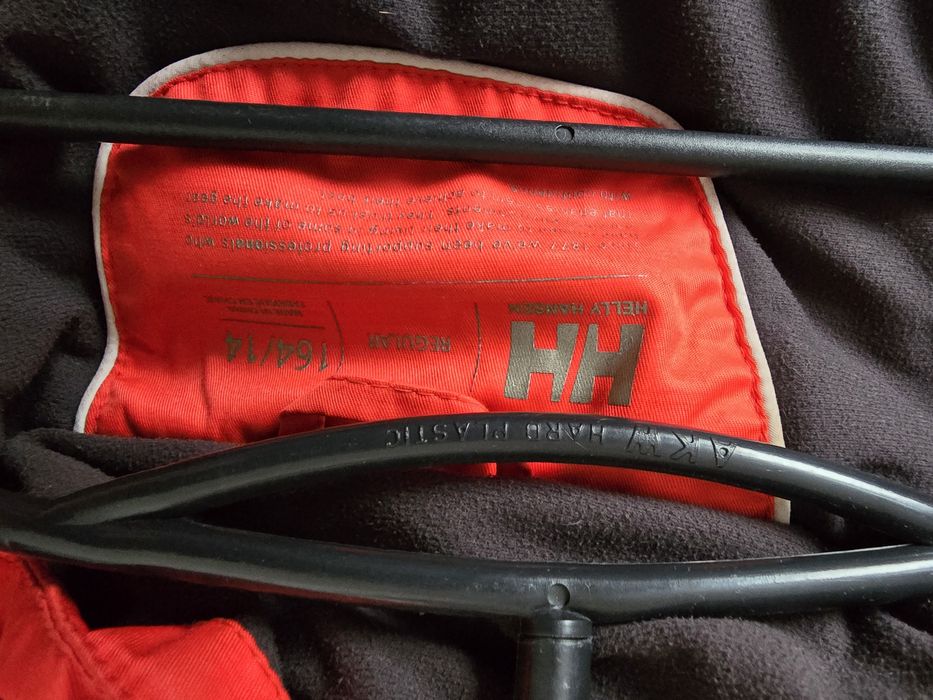 Kurtka techniczna Helly Hansen super stan. Na 164cm wzrostu.
