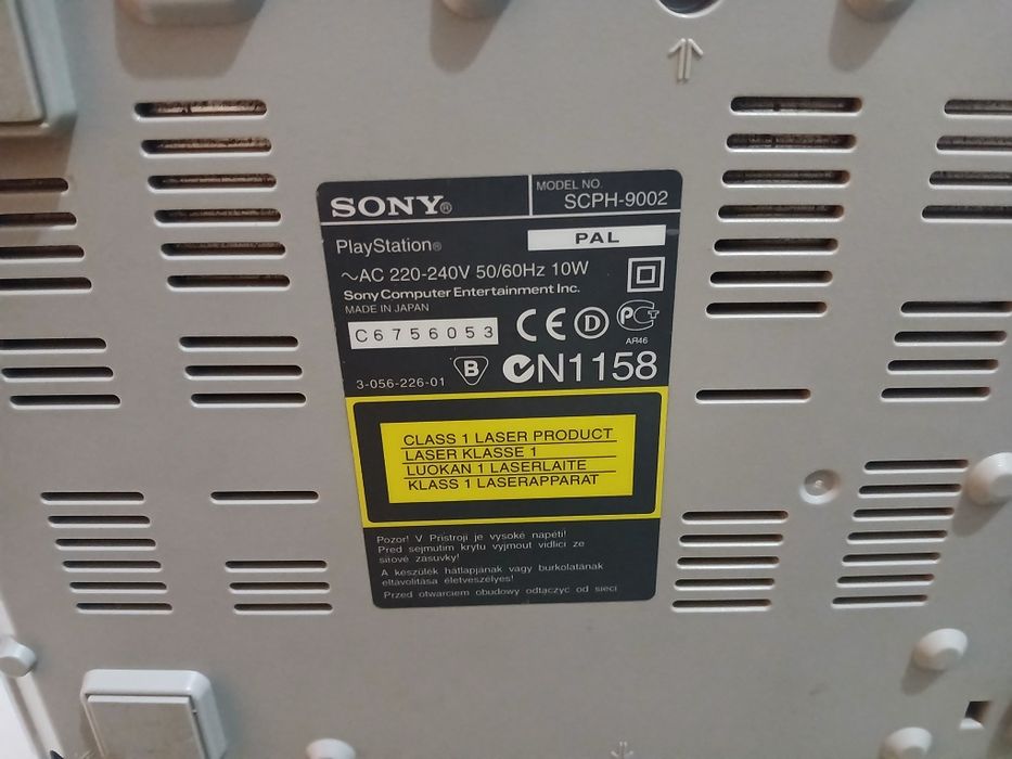2 Playstation 1 - Avariadas