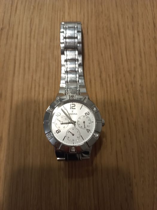 Festina zegarek na bransolecie damski srebrny