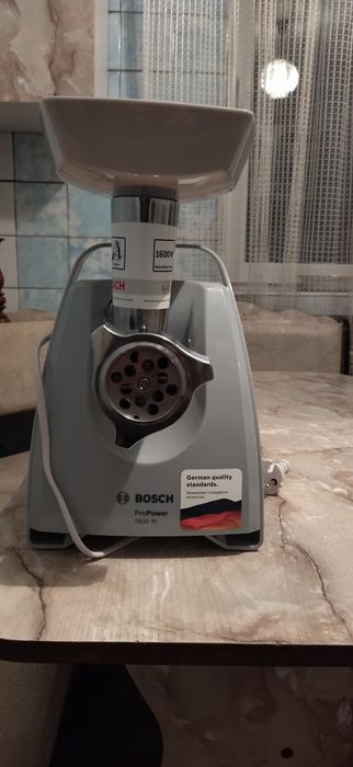 Нова електрична м'ясорубка BOSCH