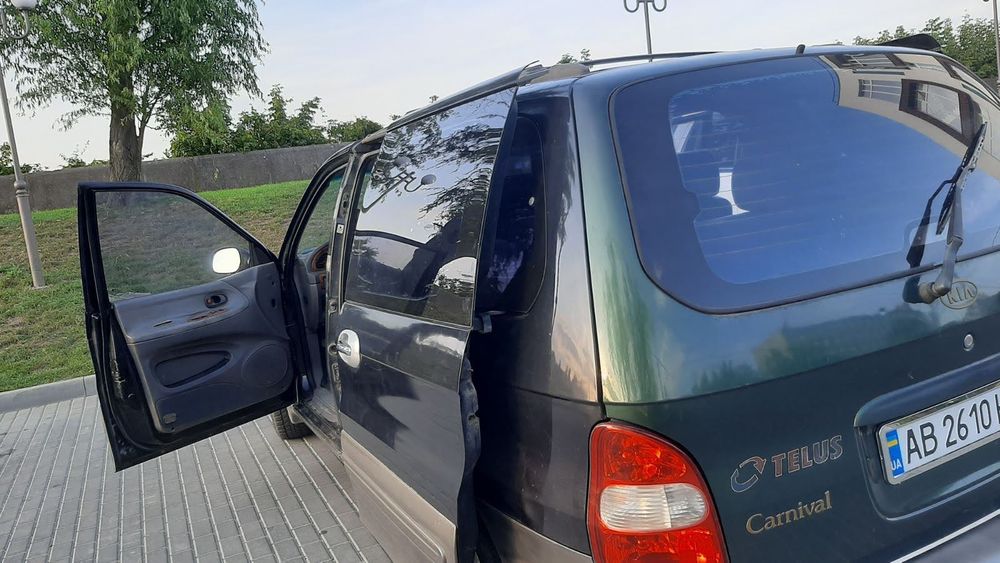 Кіа карнівал KiA