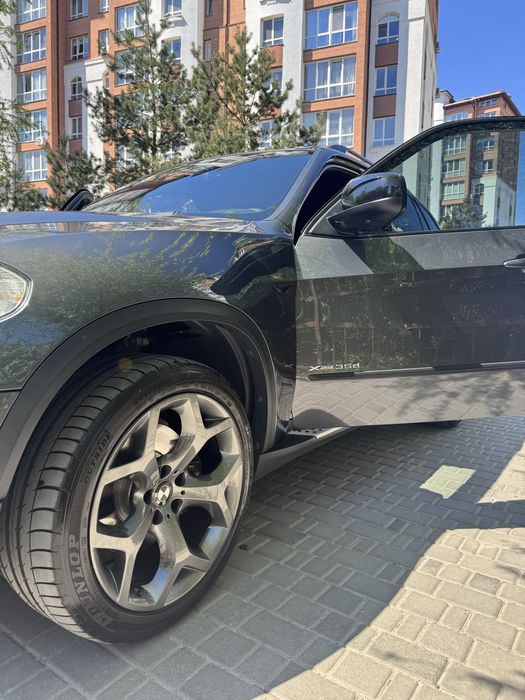 Продам BMW x5 e70 35d