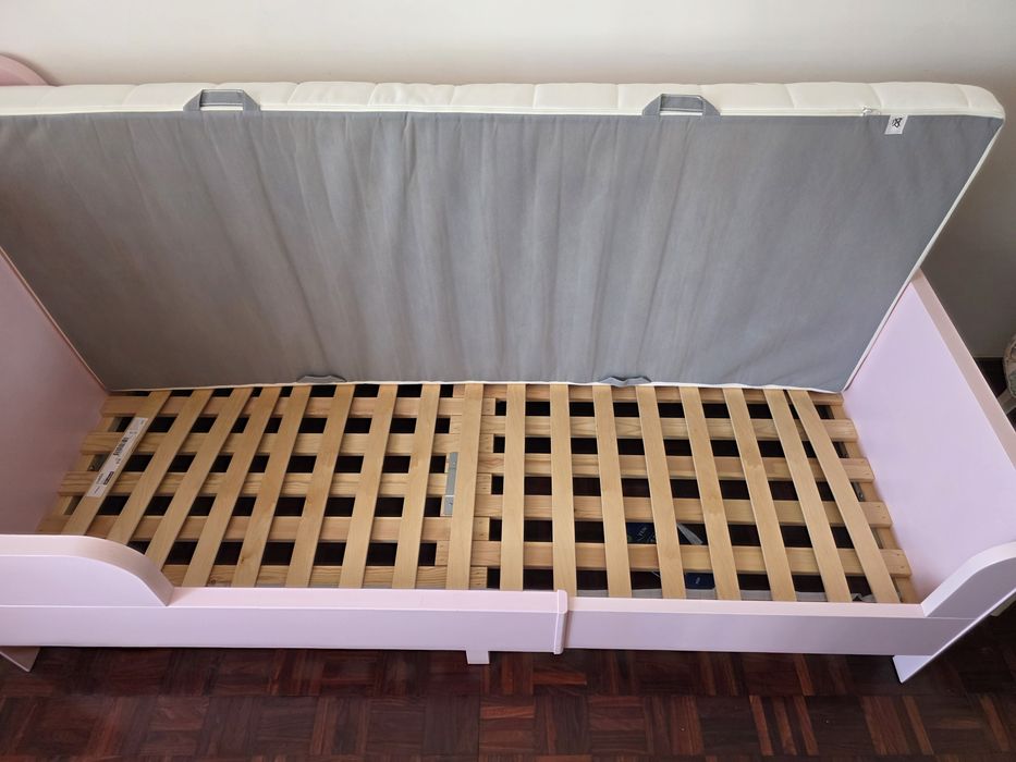 Cama Extensível Infantil IKEA BUSUNGE (Rosa) + Colchão Incluído