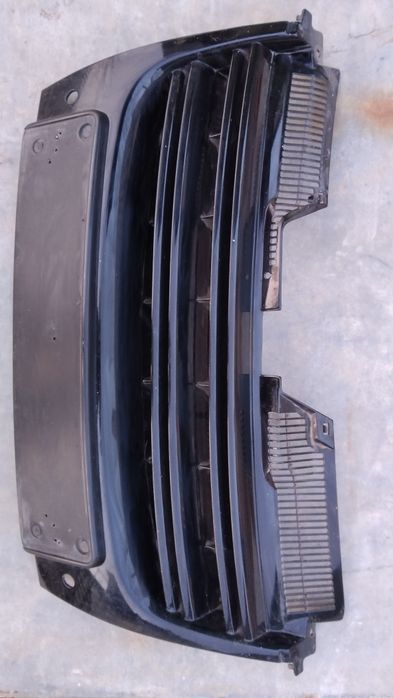 Решетка радиатора фольцваген гольф 5