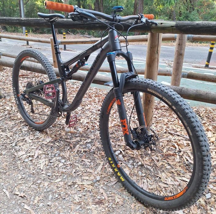 Rocky Mountain Instinct Alloy 50 2018 (Bicicleta BTT Trail) + Quadro extra oferta