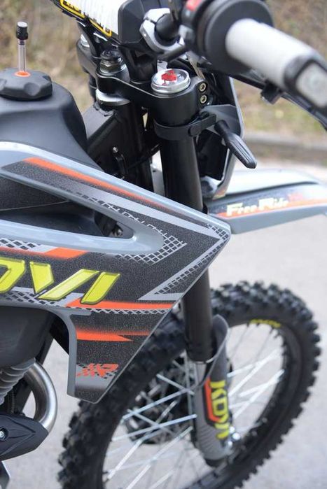 Акція весняні знижки !!! мотоцикл KOVI 300 ADVANCE F R