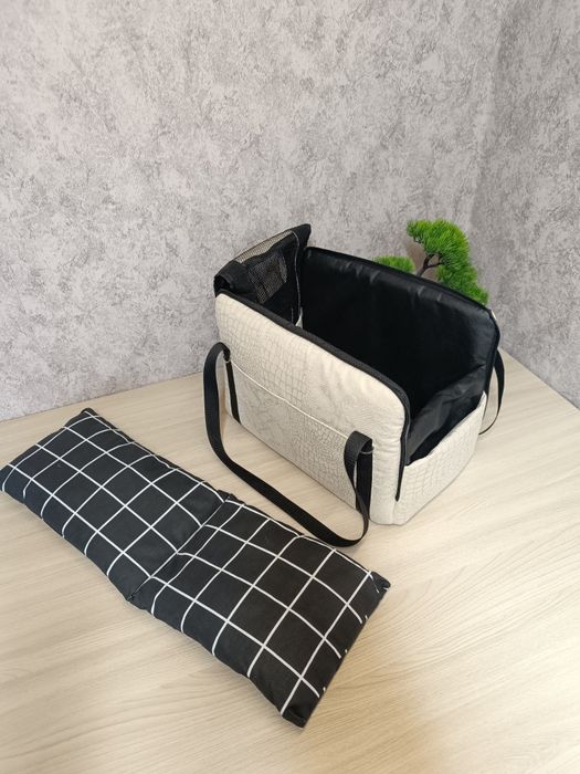 Сумка переноска для собак та котів