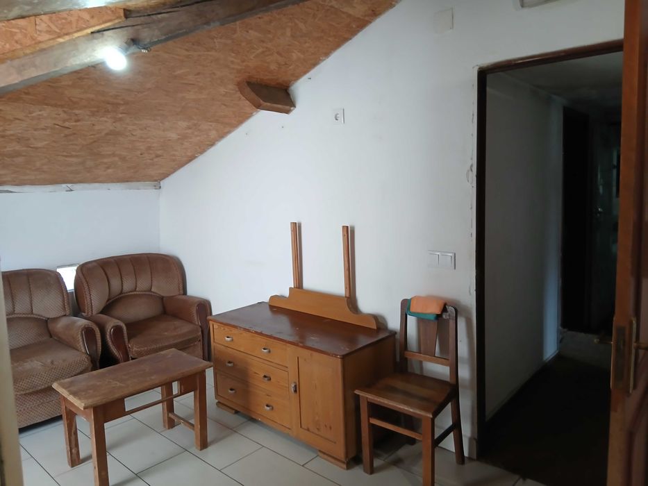 Arrenda-se / Aluga-se T2 Centro S.C.Dão