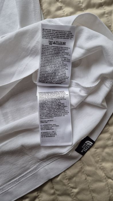 Biały t-shirt The North Face. Rozmiar L
