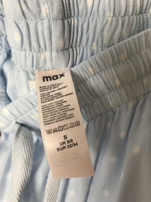 Błękitne spodnie piżamowe w białe kropeczki z wiskozy