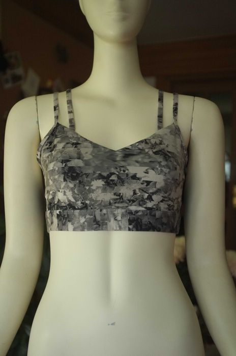 biustonosz sportowy top stanik Reebok Les Mills biegowy fitness joga