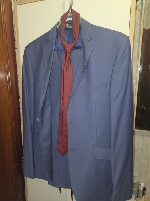 Продам весільний/випускний костюм