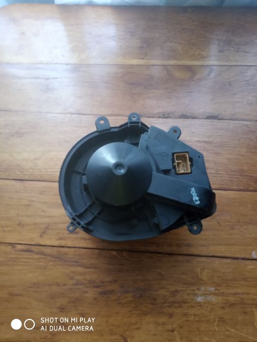 Моторчик пічки Пассат б5