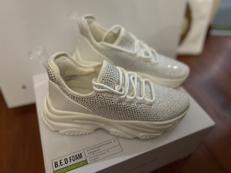 Buty miejskie sportowe Aldo B.E.D Foam  modne rozmiar 35