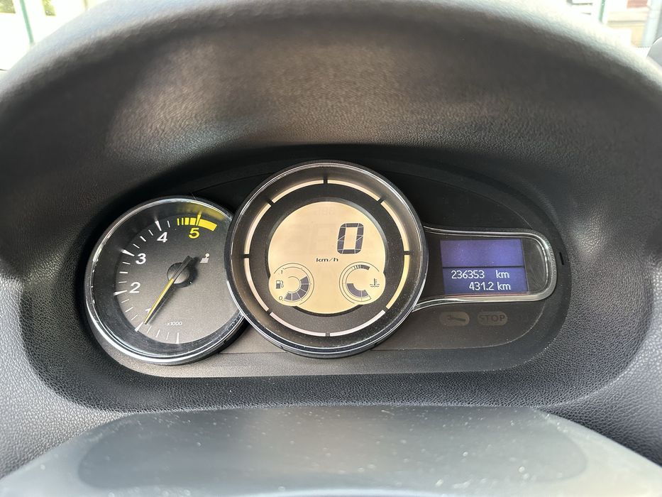 Renault Mégane — fotografia 10