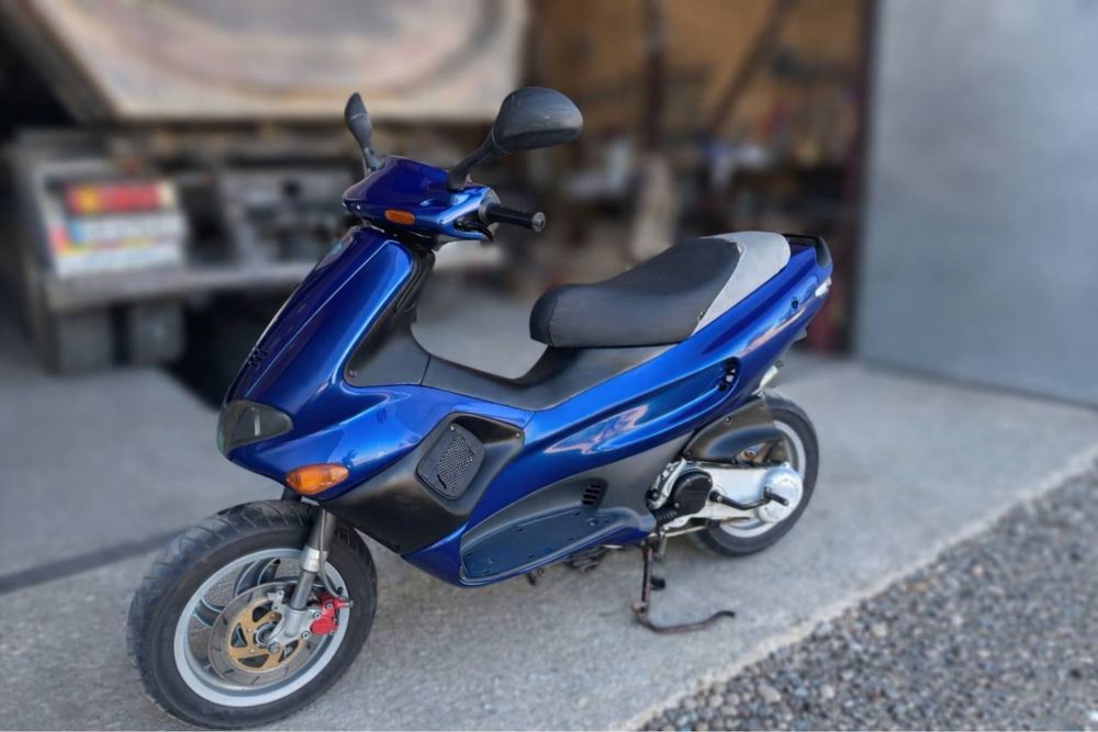 Продам скутер 50 кубов