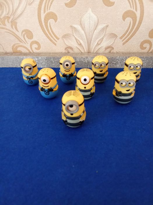 Миньони неваляйки