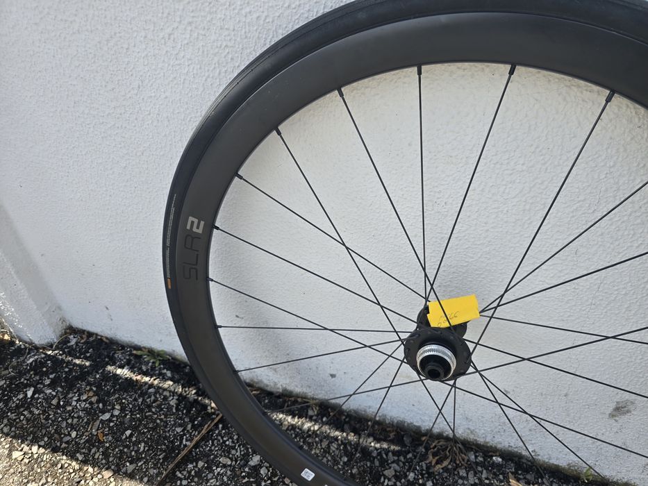 Rodas de carbono de disco como novas